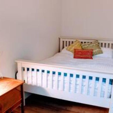Bright Modern Arthurs Seat 2 Bedroom Apartment エディンバラ エクステリア 写真