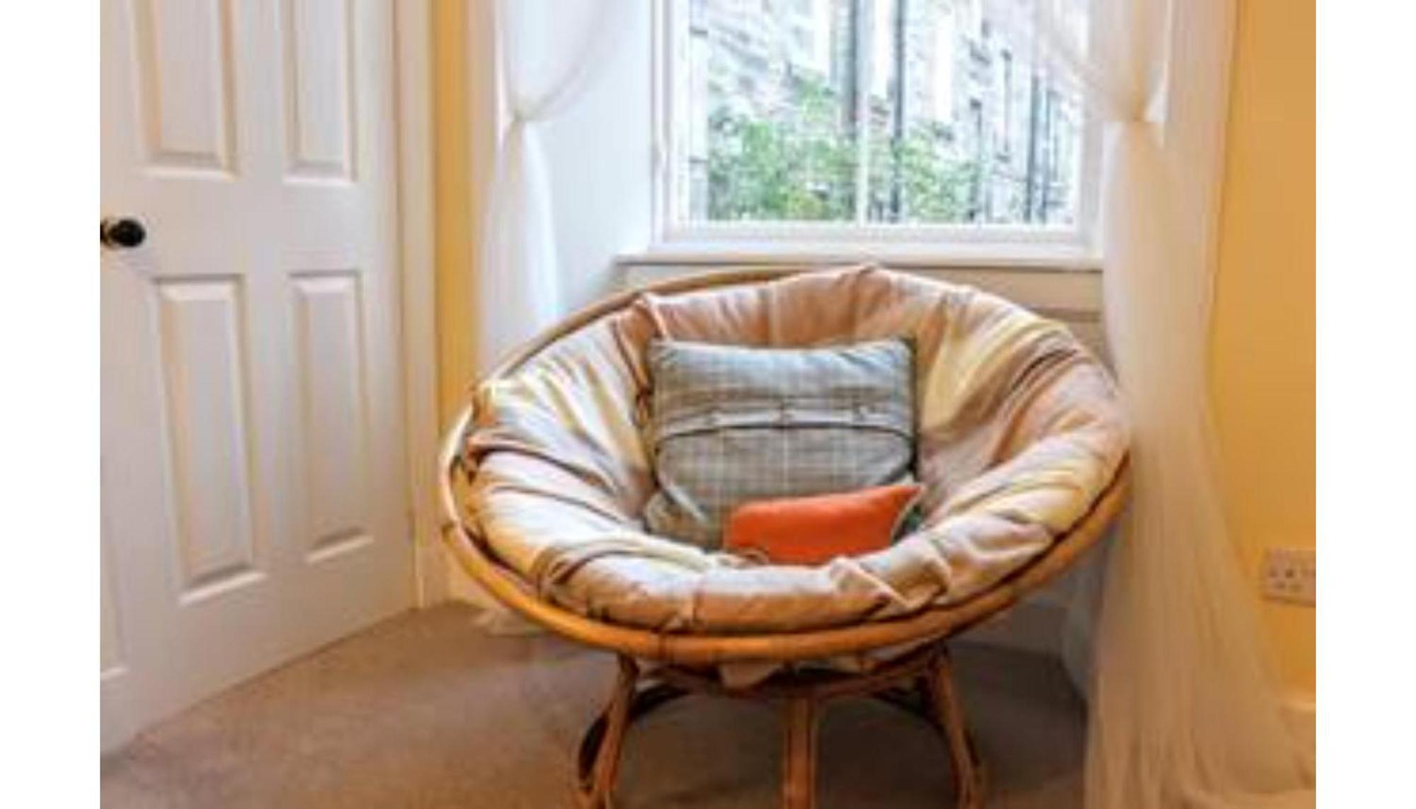 Bright Modern Arthurs Seat 2 Bedroom Apartment エディンバラ エクステリア 写真
