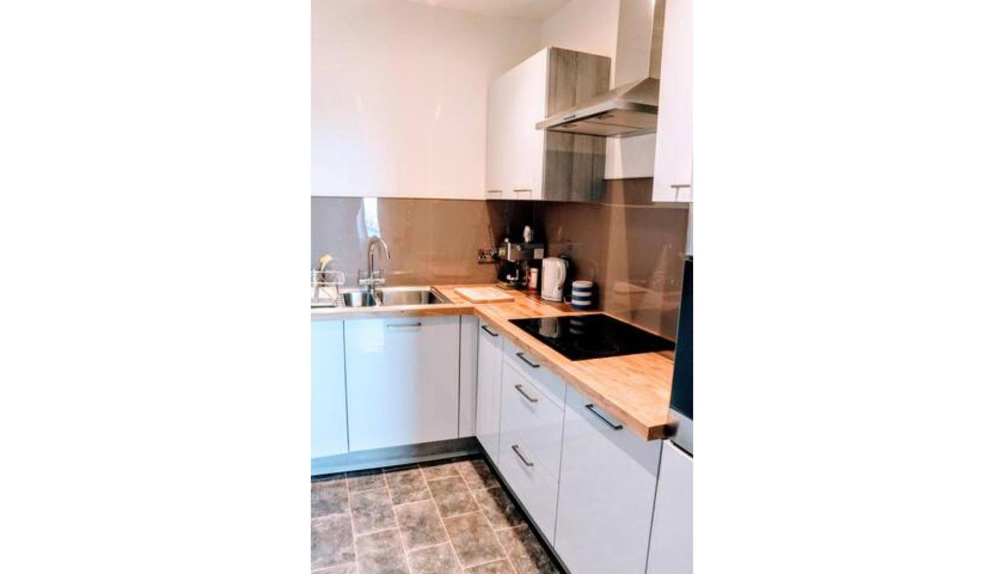 Bright Modern Arthurs Seat 2 Bedroom Apartment エディンバラ エクステリア 写真