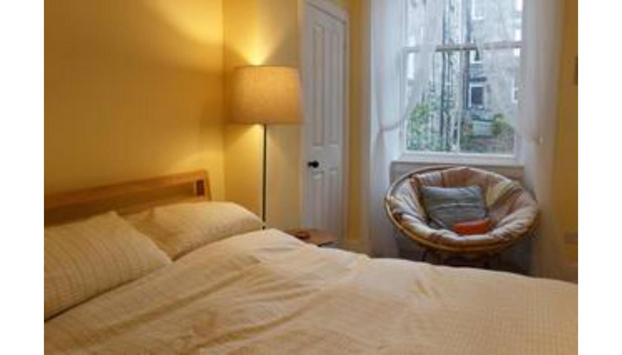 Bright Modern Arthurs Seat 2 Bedroom Apartment エディンバラ エクステリア 写真