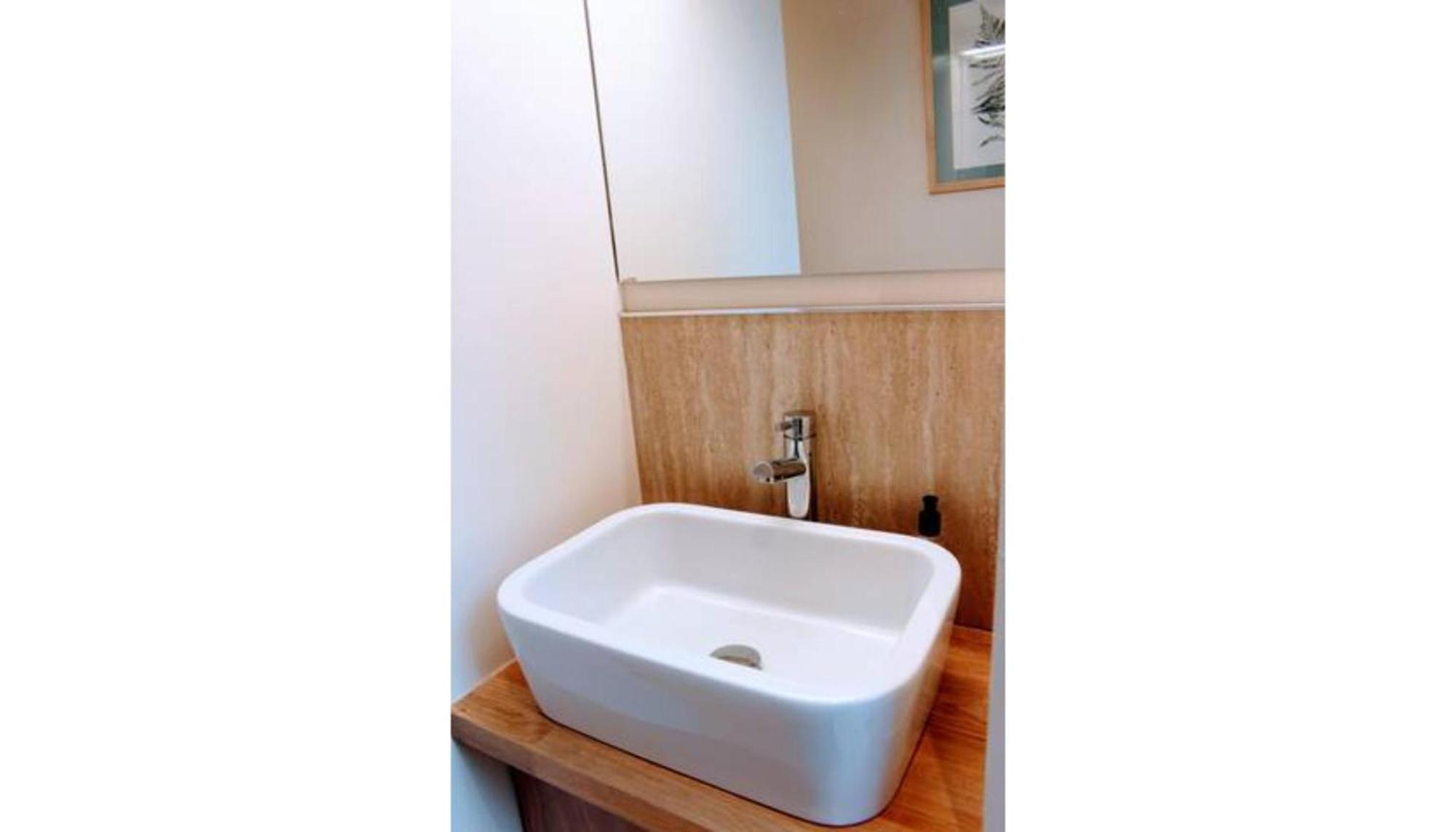Bright Modern Arthurs Seat 2 Bedroom Apartment エディンバラ エクステリア 写真